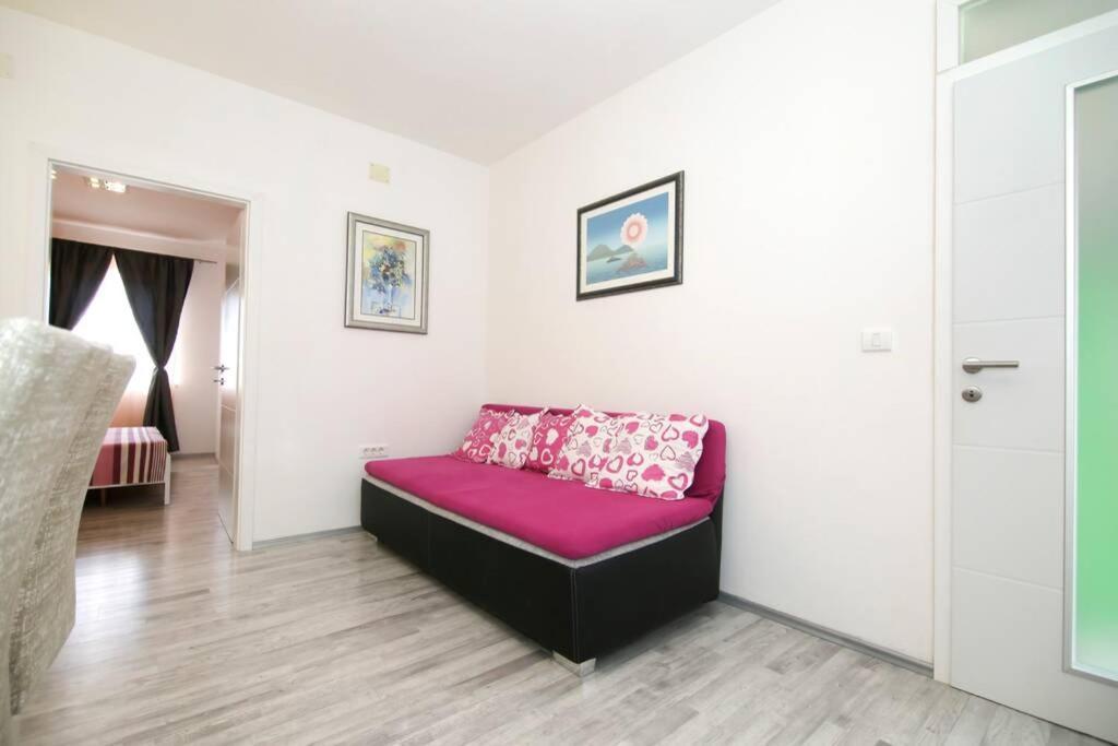 Buki **** Apartamento *